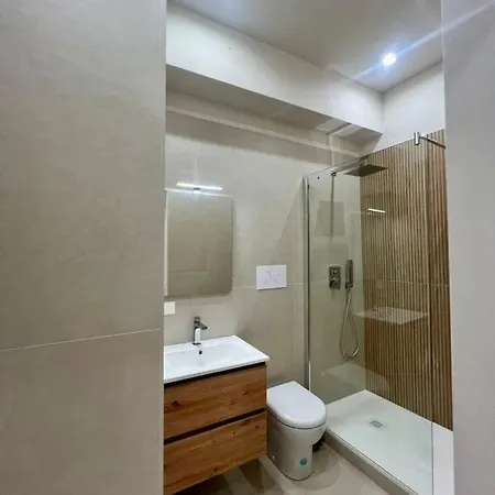 Πανσιόν Athenea Smart - Atenea Collection